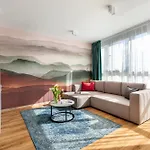아파트호텔 Downtown Residences Vh - Ac, Elevator, Terrace 4*