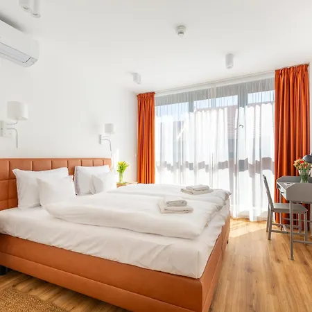 Ξενοδοχείο με διαμερίσματα Downtown Residences Vh - Ac, Elevator, Terrace Βουδαπέστη